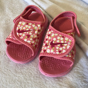 *NIKE* Pink Sandals Sz 6